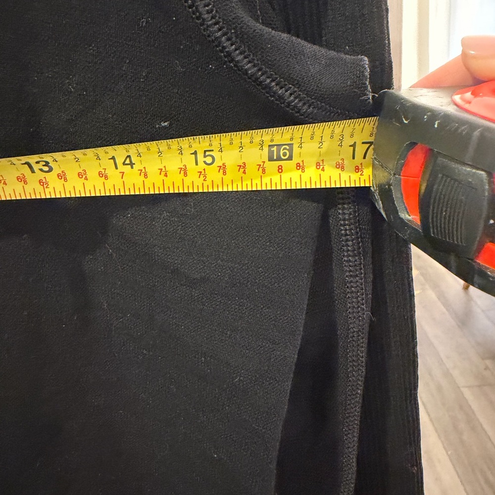 Lululemon Black Long Sleeve Shirt - M - Picture 6 of 6